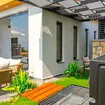 Uzumlu Village 1 Bedroom 9044 فيلة *