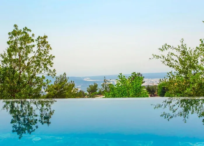 Uzumlu Village 1 Bedroom 9044 Vila